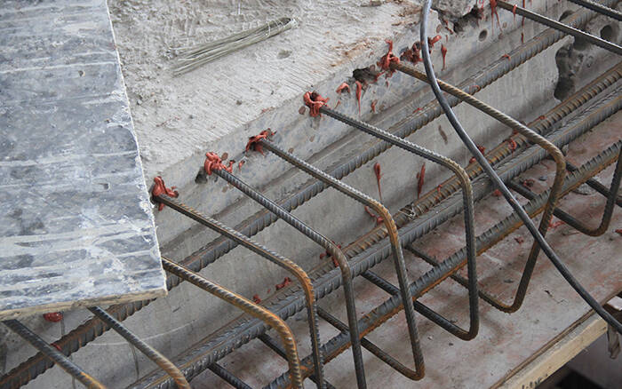 Enlargement section of RC beam Enlargement section of RC beam