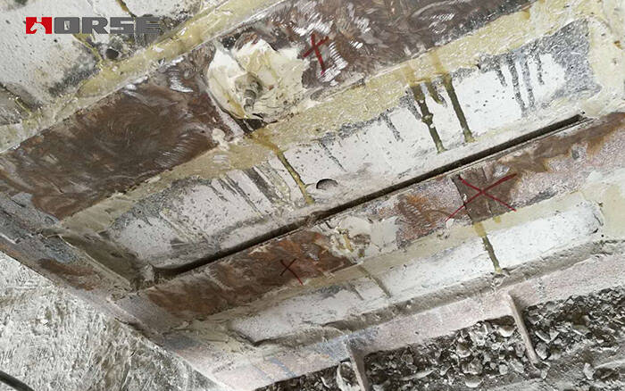 Crack column strengthening by epxoy bonded steel plate Crack column strengthening by epxoy bonded steel plate