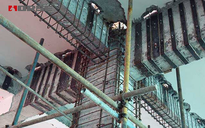 Strengthened with enlarged section Strengthened with enlarged section