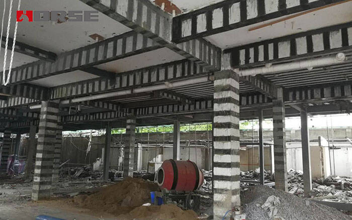 Carbon fiber reinforced polymer column Carbon fiber reinforced polymer column