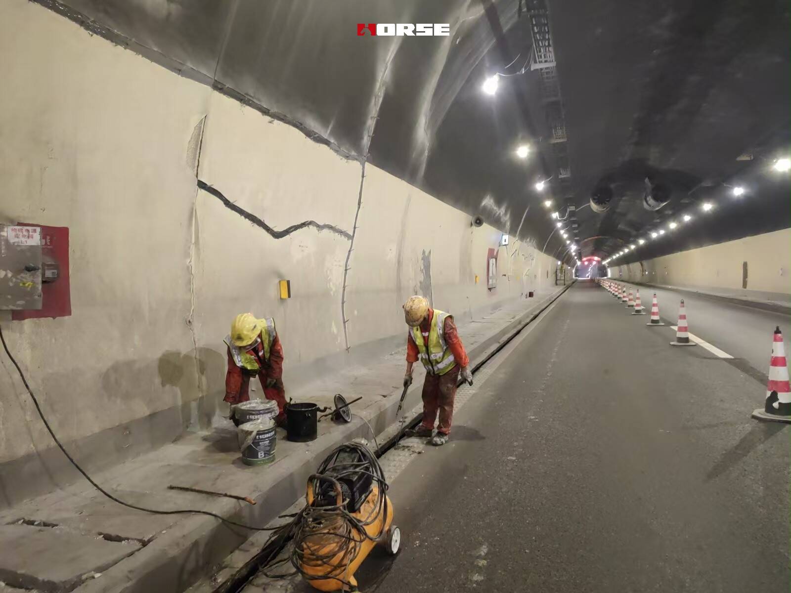 Repairing And Healing Tunnel Cracks With Injection Adhesvie Repairing And Healing Tunnel Cracks With Injection Adhesvie