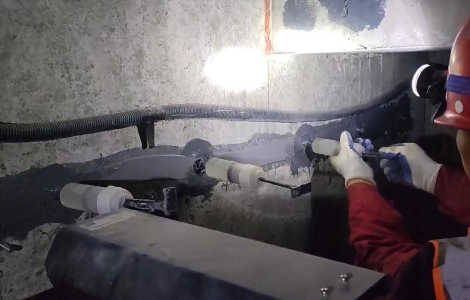 1736756288378673.jpg 15008.jpg