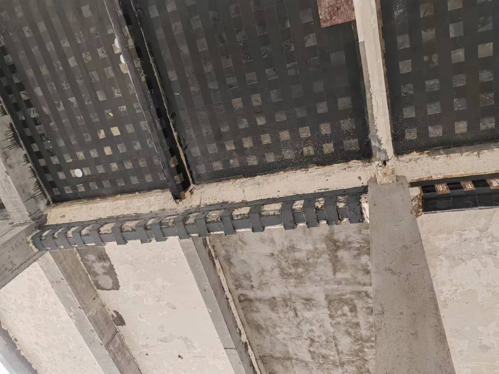 Seismic Reinforcement with Carbon Fiber Sheet Seismic Reinforcement with Carbon Fiber Sheet